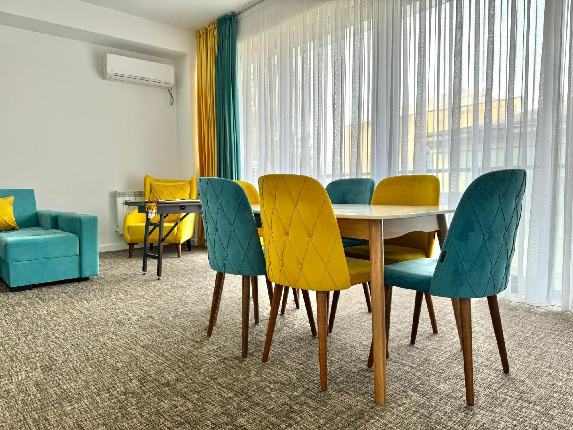 Full Comfort Apartment At Chavchavadze Tiflis Exterior foto