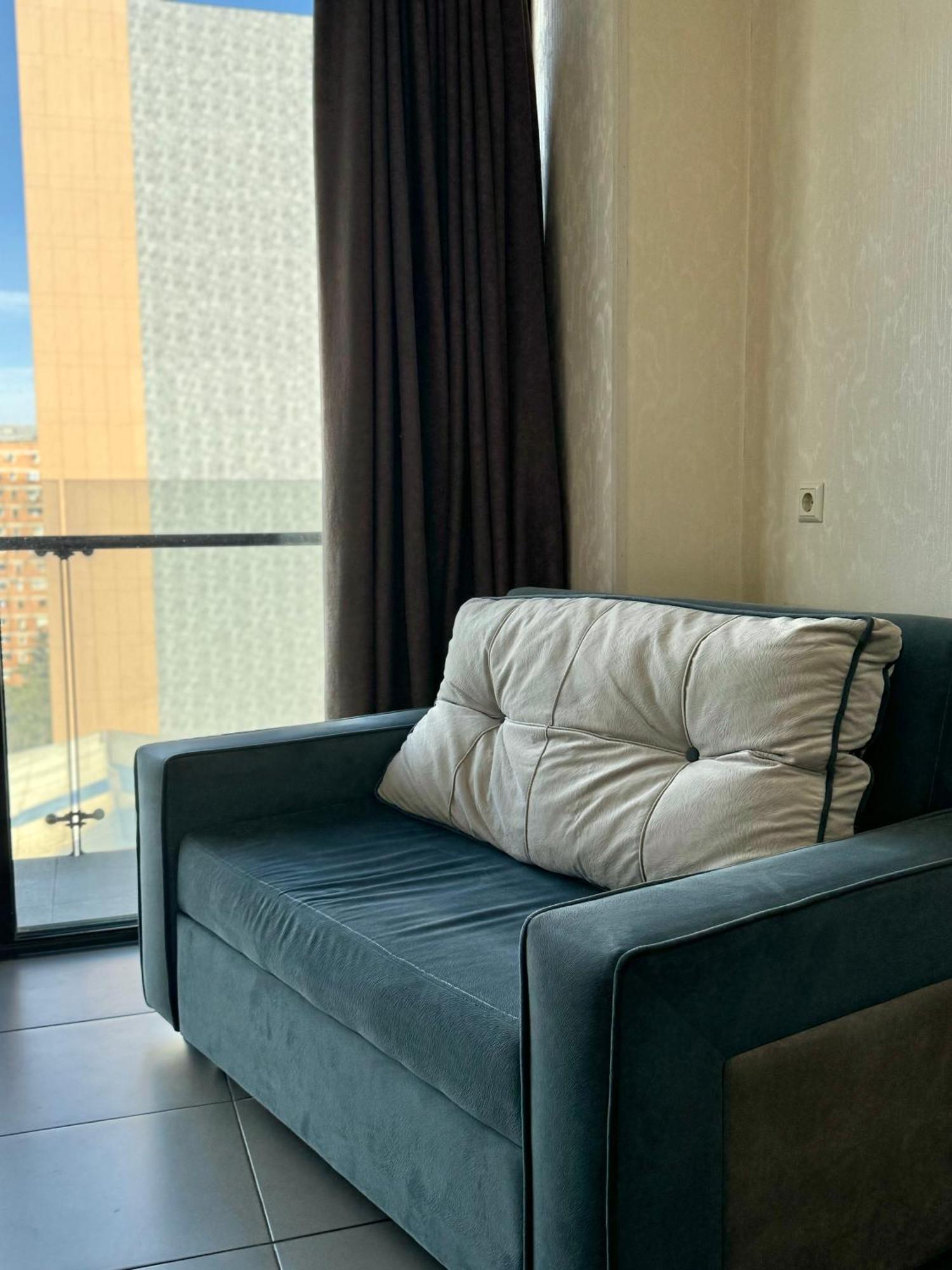 Full Comfort Apartment At Chavchavadze Tiflis Exterior foto