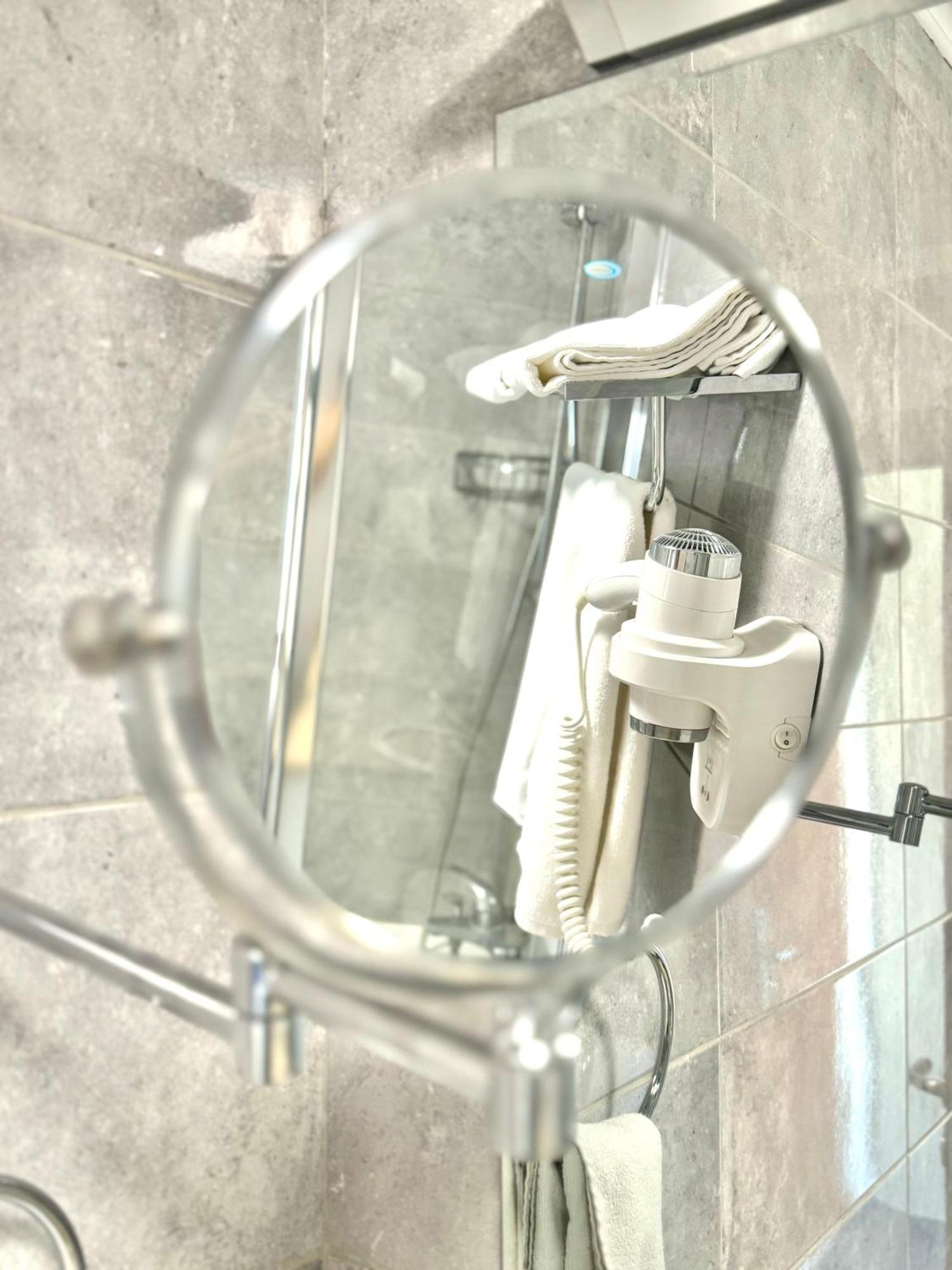 Full Comfort Apartment At Chavchavadze Tiflis Exterior foto