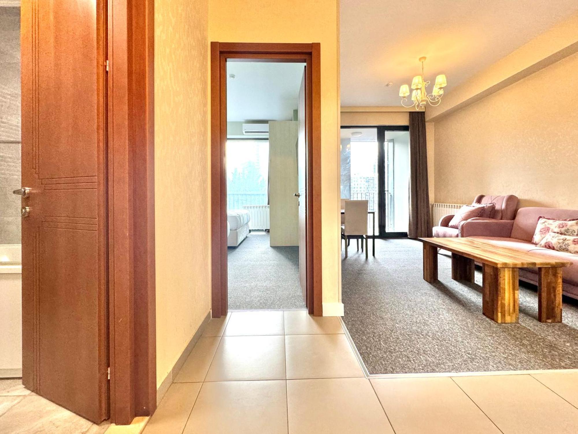 Full Comfort Apartment At Chavchavadze Tiflis Exterior foto